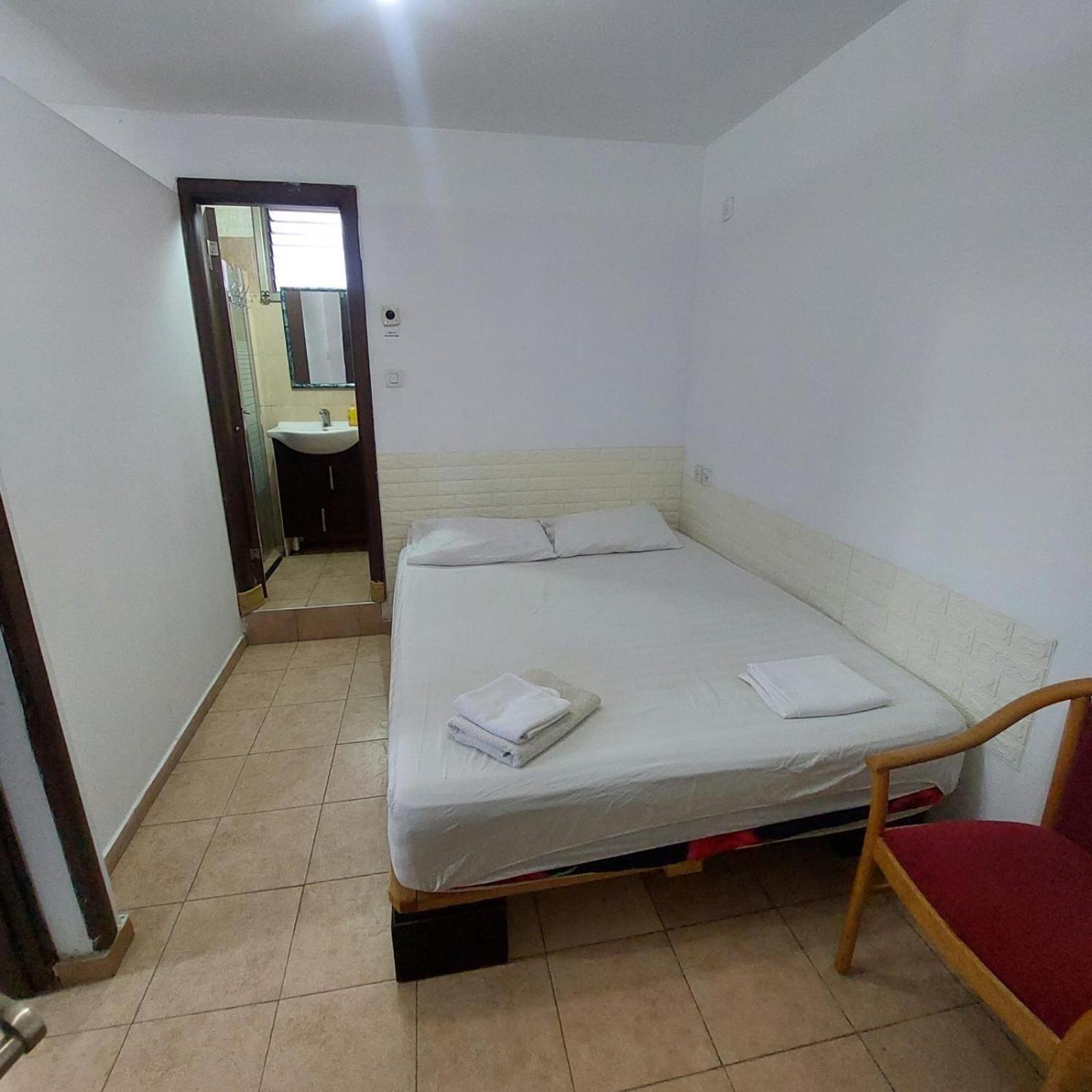 Hotel Star Guest- House à Or Yehuda Extérieur photo